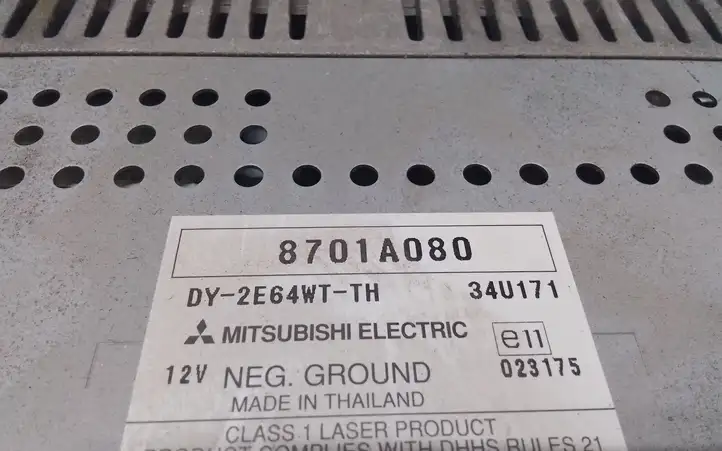 Mitsubishi Grandis (2003 - 2012) 8701A080 Магнитола / мультимедийная система — фото 2