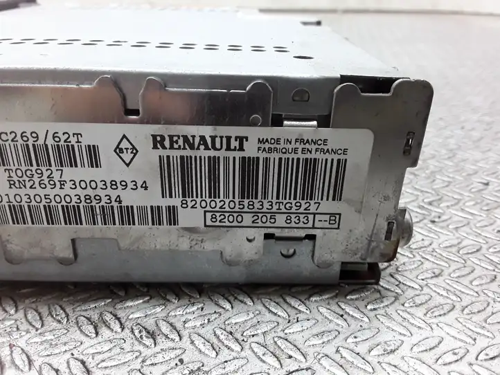 Renault Espace IV (2002 - 2006) 8200205833B Магнитола / мультимедийная система — фото 2