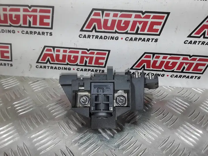 Audi A6 C7 (2011 - 2014) 13899376 Клеммный узел плюсовых проводов — фото 2