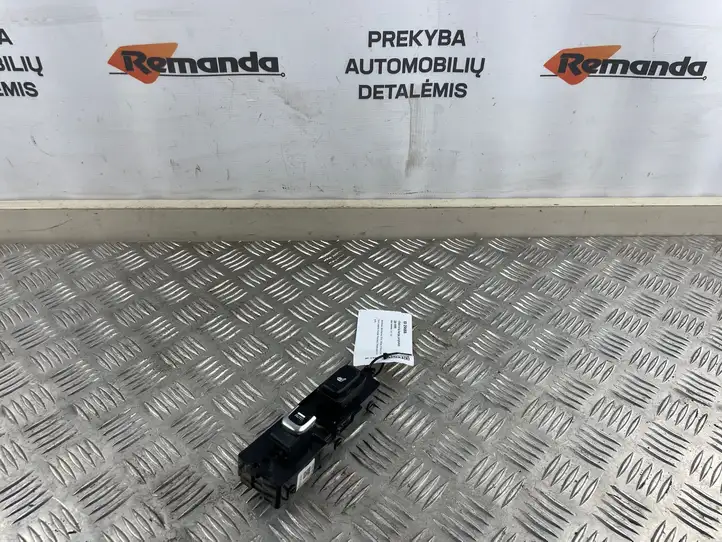 Kia Sorento (2014 - 2017) 93590C5110WK Кнопка стеклоподъемников — фото 1