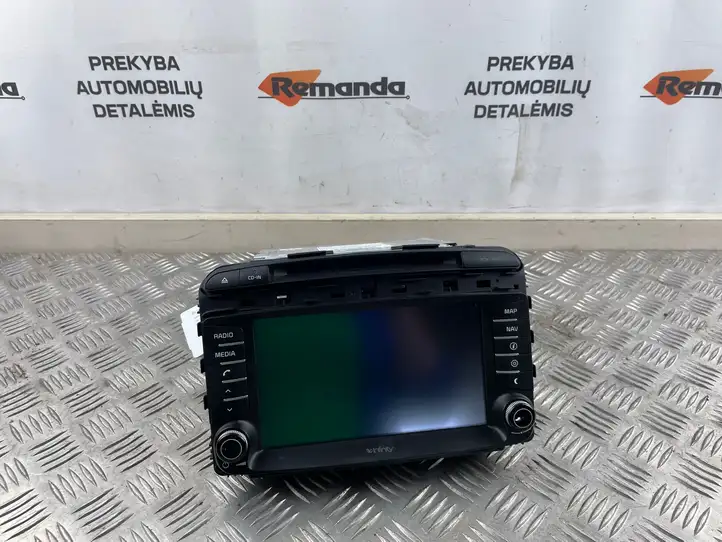 Kia Sorento (2014 - 2017) 96560C5111WK Магнитола / мультимедийная система — фото 1