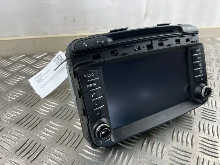 Kia Sorento (2014 - 2017) 96560C5111WK Магнитола / мультимедийная система — фото 3