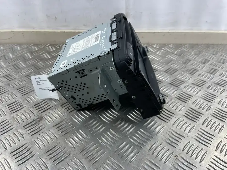 Kia Sorento (2014 - 2017) 96560C5111WK Магнитола / мультимедийная система — фото 6