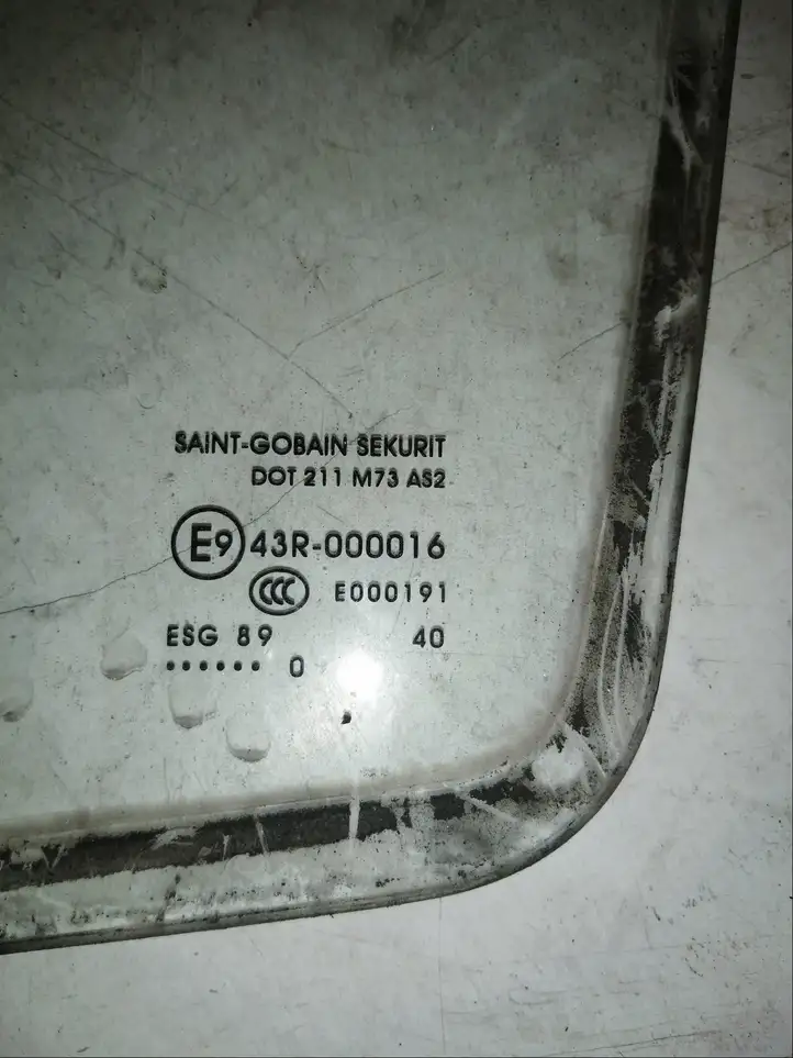 Mercedes-Benz Sprinter W906 (2006 - 2018) 43R000016 Форточка двери — фото 1