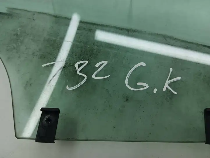 Peugeot 308 (2007 - 2013) 43R00049 Стекло задней двери — фото 4
