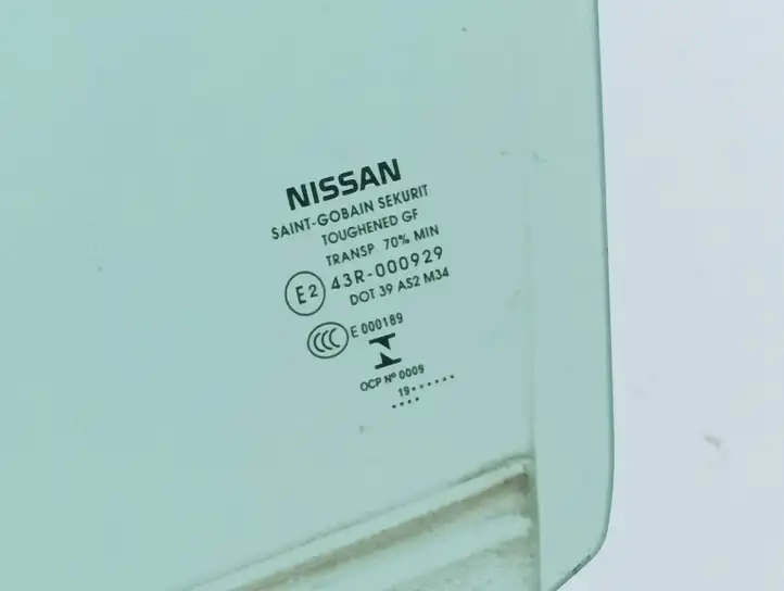 Nissan Qashqai (2017 - 2020) 43R000929 Стекло передней двери — фото 6