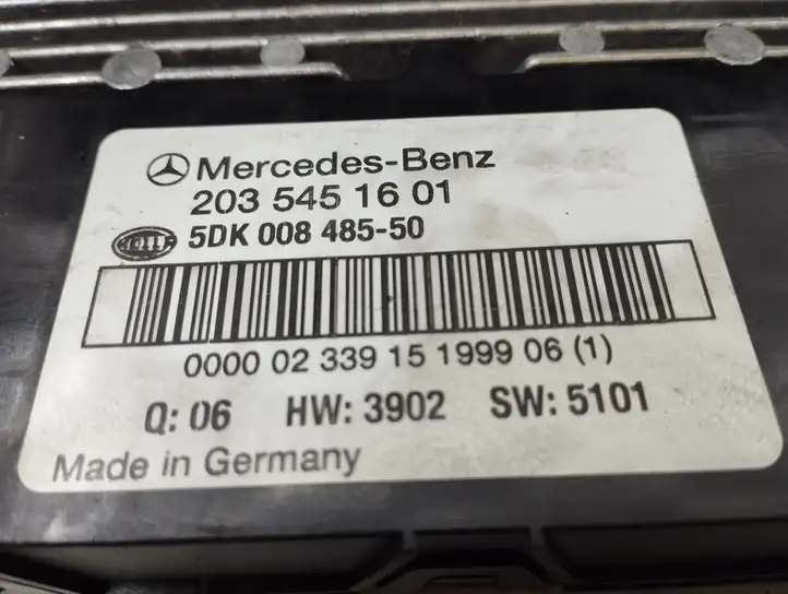 Mercedes-Benz C W203 (2000 - 2007) 2035451601 Блок предохранителей — фото 8