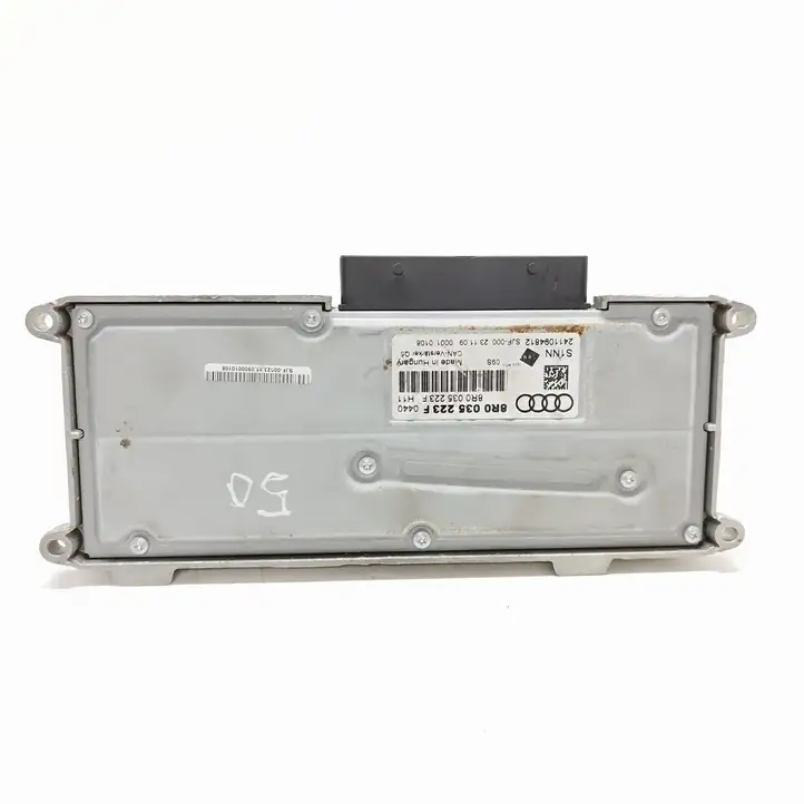 Audi A4 S4 B8 8K (2007 - 2011) 8R0035223F Усилитель звука — фото 6