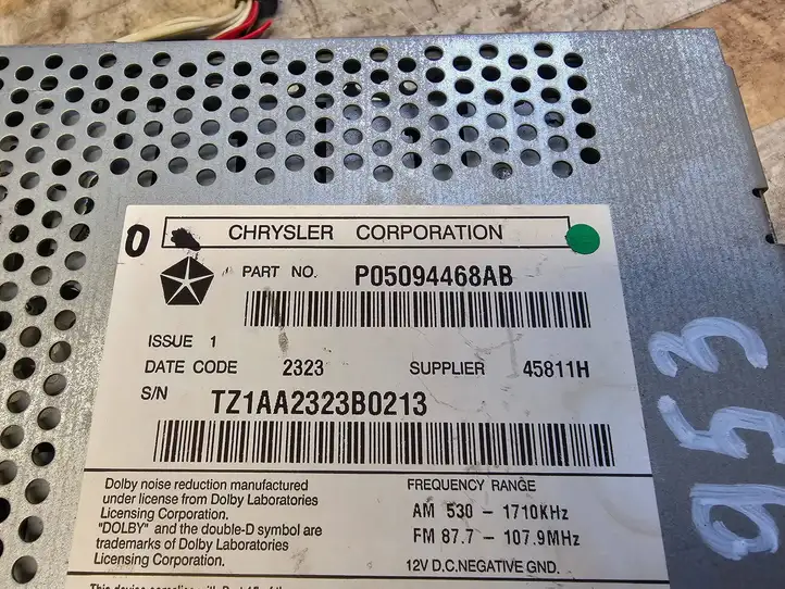Chrysler Pacifica (2003 - 2008) P05094468AB Магнитола / мультимедийная система — фото 7