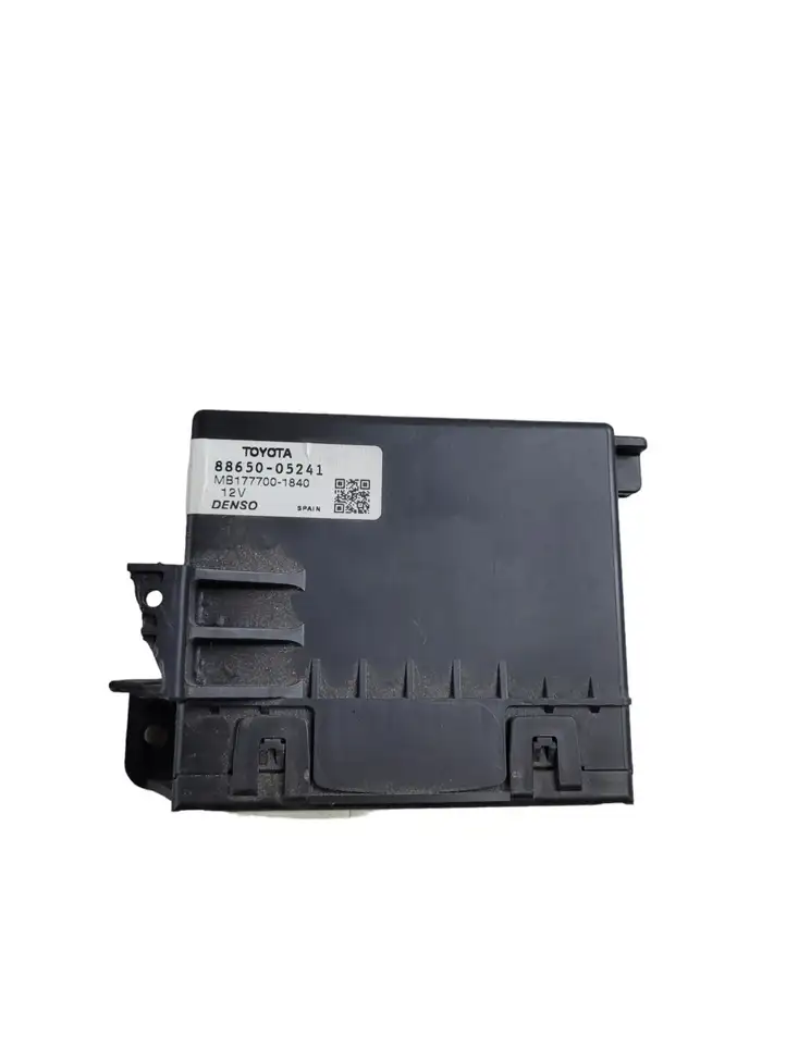 Toyota Avensis T270 (2009 - 2012) 8865005241 Блок управления кондиционером — фото 1
