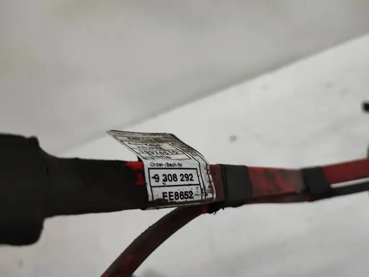 BMW 3 F30 F35 F31 (2012 - 2018) 9308292 Плюсовой провод аккумулятора — фото 3