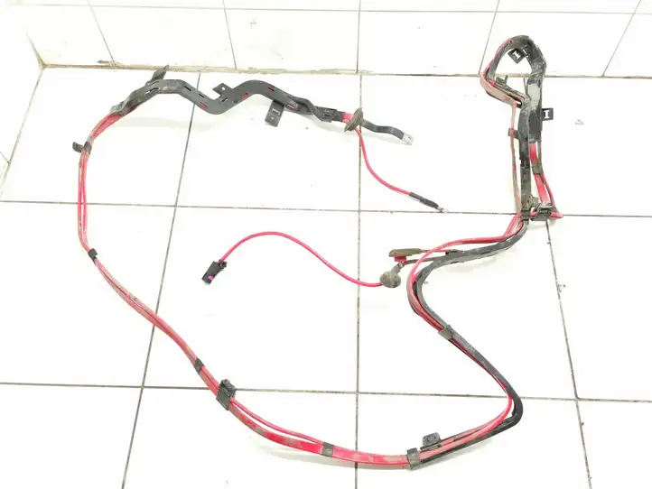BMW 3 F30 F35 F31 (2012 - 2018) 9259325 Плюсовой провод аккумулятора — фото 2