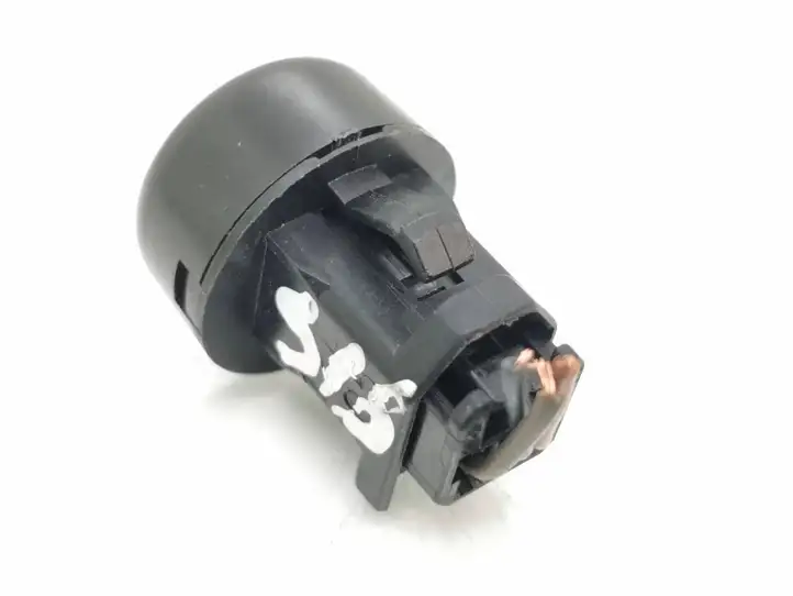 Toyota Avensis T250 (2003 - 2006) 077450 Датчик света — фото 2