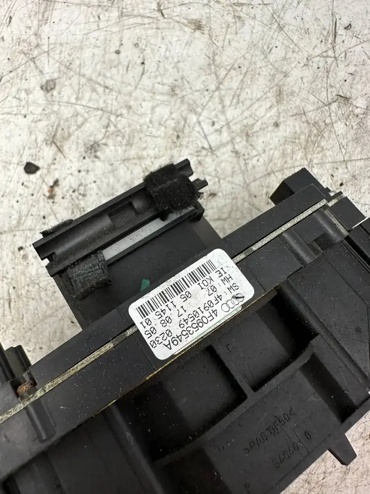 Audi A6 S6 C6 4F (2004 - 2008) 4f0953549a Датчик угла поворота руля — фото 2