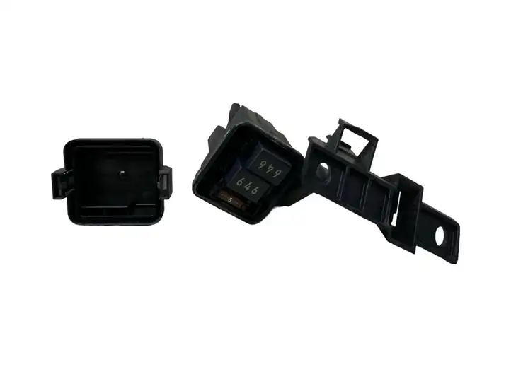 Audi A4 S4 B9 (2015 - 2019) 8W0937124A Блок предохранителей — фото 2