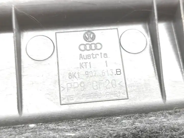 Audi A4 S4 B8 8K (2007 - 2011) 8K1903613B Крышка ящика предохранителей — фото 3