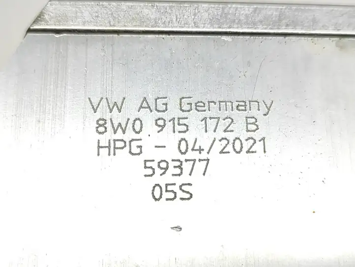 Audi A4 S4 B9 8W (2019 - ) 8W0915172B Блок управления аккумулятором — фото 4