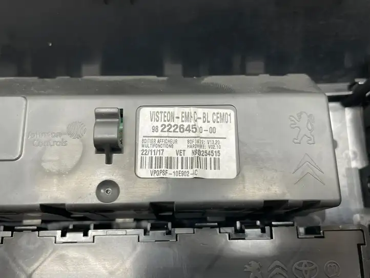 Toyota ProAce City (2016 - ) 982226458000 Магнитола / мультимедийная система — фото 5