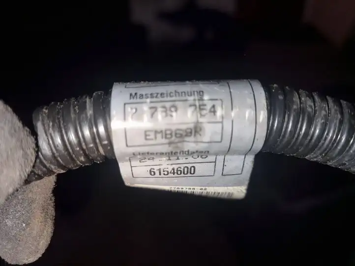 BMW 5 E60 E61 (2004 - 2010) 7789754 Плюсовой провод аккумулятора — фото 3