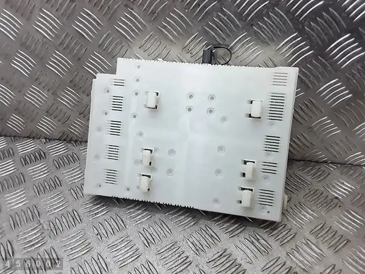 Volvo V60 (2013 - 2018) 31412969aa Блок предохранителей — фото 5
