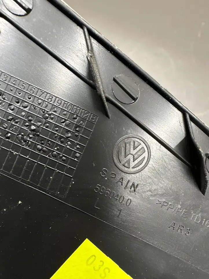 Volkswagen e-Golf (2017 - ) 5G0868113 Прочие детали салона — фото 4