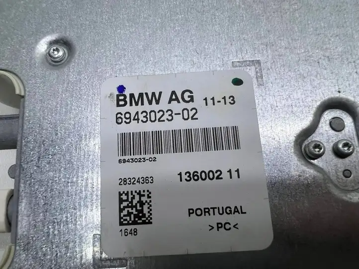 BMW 6 F12 F13 (2010 - 2018) 6943023 Усилитель антенны — фото 3