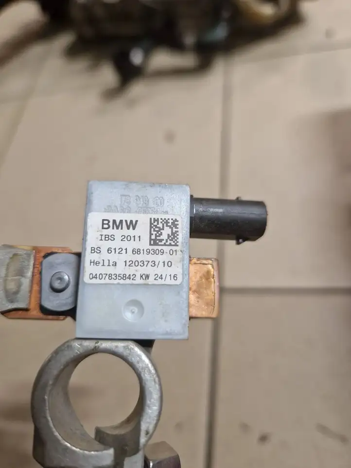 BMW X5 F15 (2013 - 2017) 6819309 Минусовой провод аккумулятора — фото 2