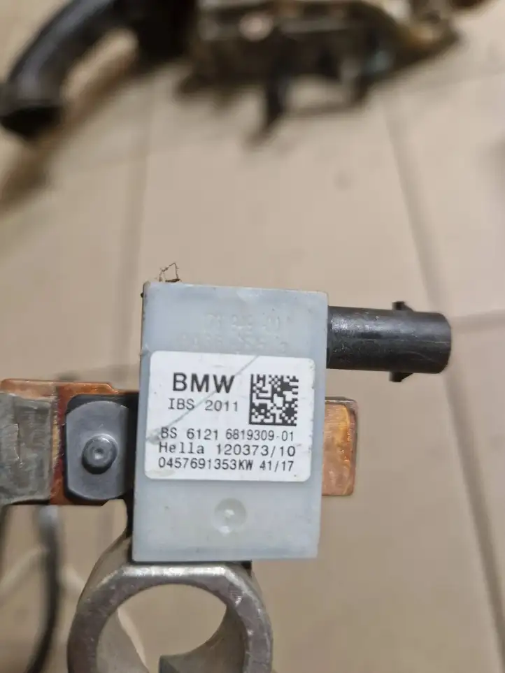 BMW X5 F15 (2013 - 2017) 6819309 Минусовой провод аккумулятора — фото 2