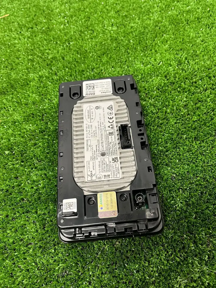 BMW M4 G82 G83 (2020 - ) 24482510 Модуль беспроводной зарядки — фото 3