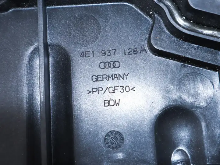 Audi A8 S8 D3 4E (2005 - 2007) 4E1937128A Крышка ящика предохранителей — фото 2