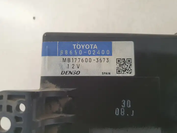 Toyota Auris 150 (2006 - 2012) 8865002400 Модуль управления кондиционером — фото 2