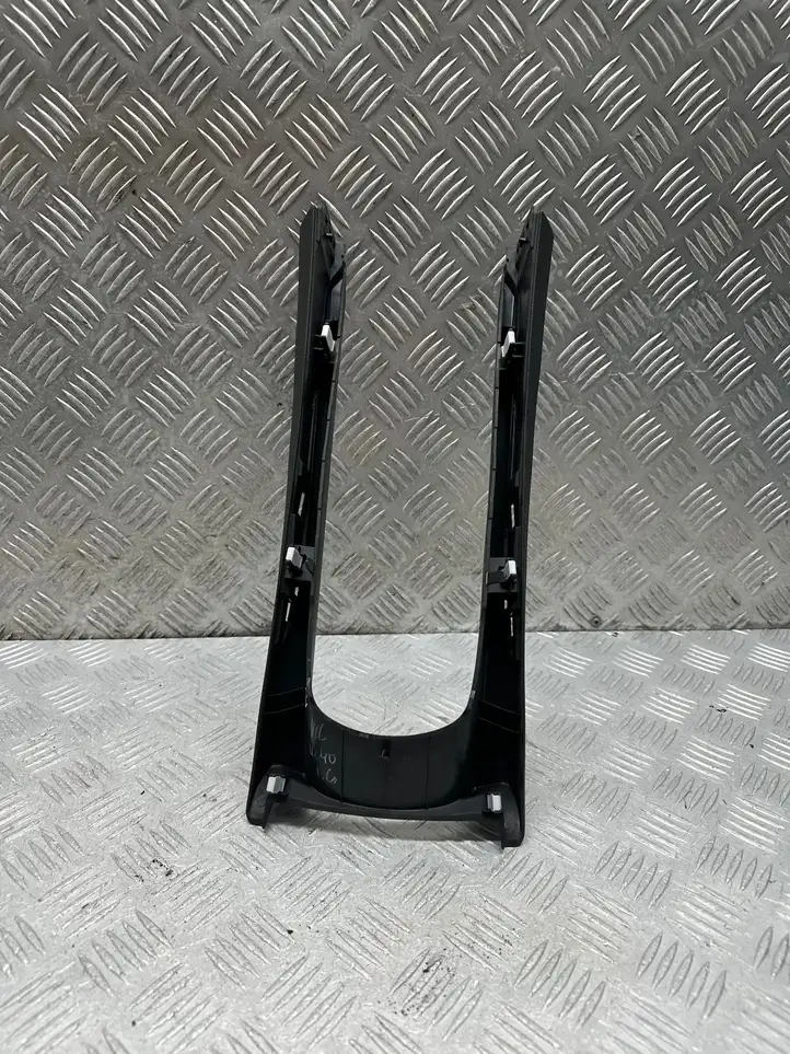 Toyota Avensis T270 (2015 - 2018) 5891305030 Прочие детали салона — фото 2