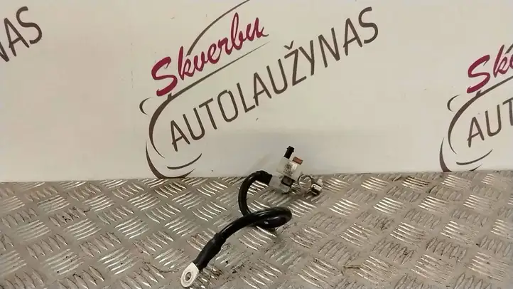 Audi A4 S4 B9 (2015 - 2019) 8S0915181 Минусовой провод аккумулятора — фото 2