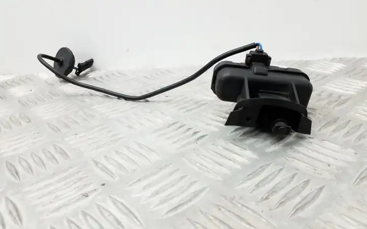 Volkswagen Tiguan (2007 - 2011) 5N0810773B Замок крышки топливного бака — фото 1