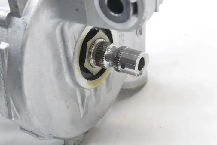 Toyota Auris E180 (2012 - 2018) JG412000020 Вал рулевой колонки — фото 9