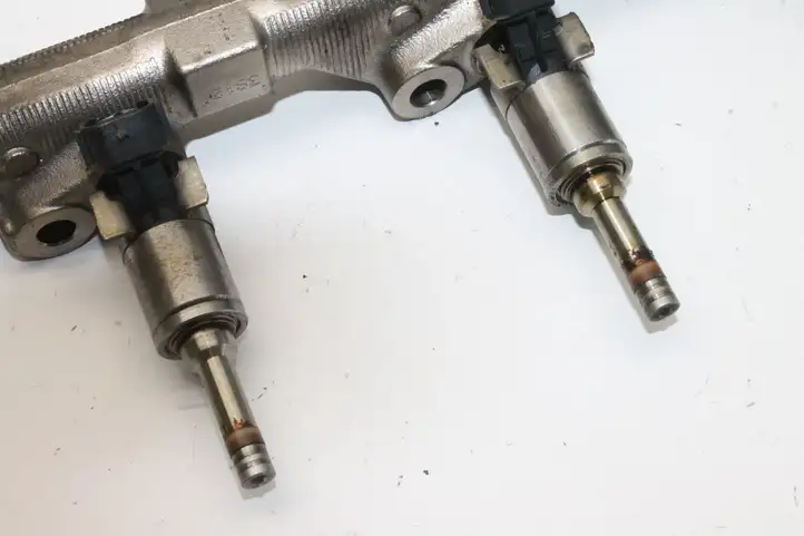 Nissan Juke I F15 (2010 - 2018) Магистральная топливная трубка — фото 4