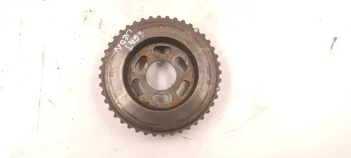 Seat Leon (1M) (1998 - 2006) 038130111B Шкив топливного насоса — фото 1