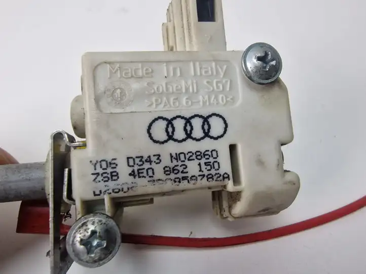 Audi A8 S8 D3 4E (2005 - 2007) 4E0862150 Замок крышки топливного бака — фото 4