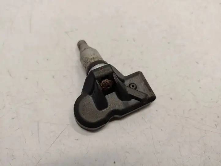 BMW X3 F25 (2010 - 2017) 6798872 Датчик давления шин — фото 1