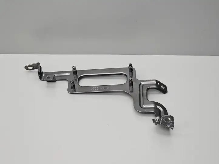 Hyundai i30 (2012 - 2015) 9101140025 Кронштейн ЭБУ двигателя — фото 1