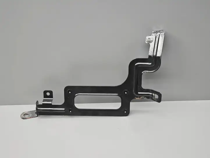 Hyundai i30 (2012 - 2015) 9101140025 Кронштейн ЭБУ двигателя — фото 3