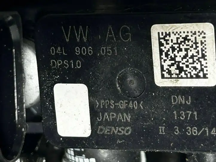 Volkswagen Golf VII (2013 - 2019) 04L906051 Датчик давления выхлопа — фото 5