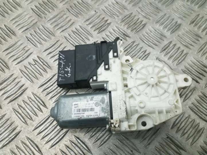 5N0959703F Volkswagen Tiguan Galinis varikliukas langų pakėlėjo