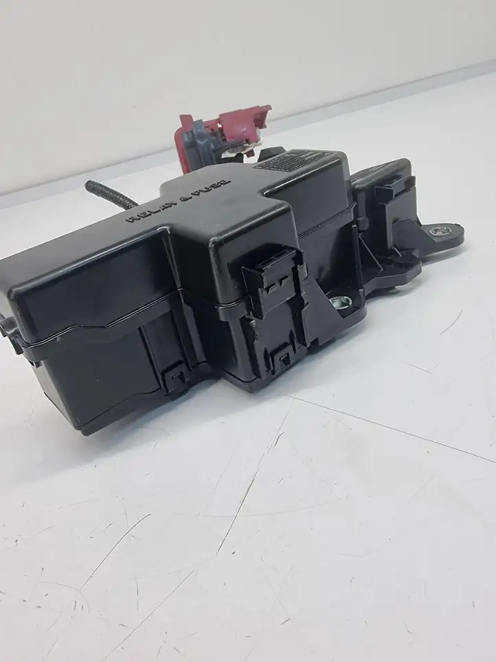 Toyota RAV 4 (XA50) (2018 - ) 8266242720 Плюсовой провод аккумулятора — фото 3