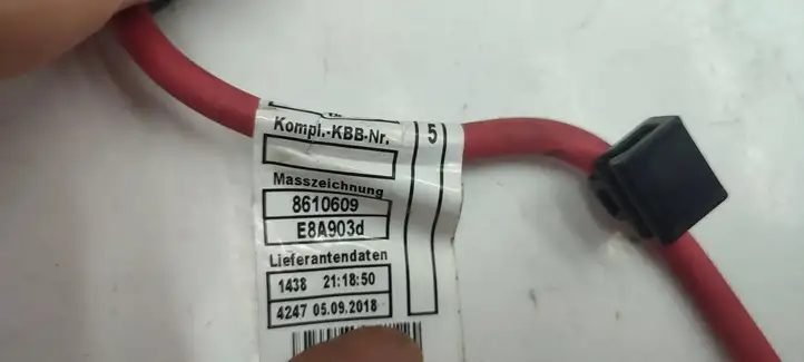BMW 2 F46 (2015 - ) 8628634 Плюсовой провод аккумулятора — фото 3