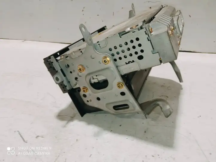 Toyota Yaris Verso (1999 - 2005) 8612052030 Магнитола / мультимедийная система — фото 4