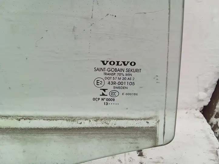 Volvo V70 (2007 - 2013) Стекло задней двери — фото 3