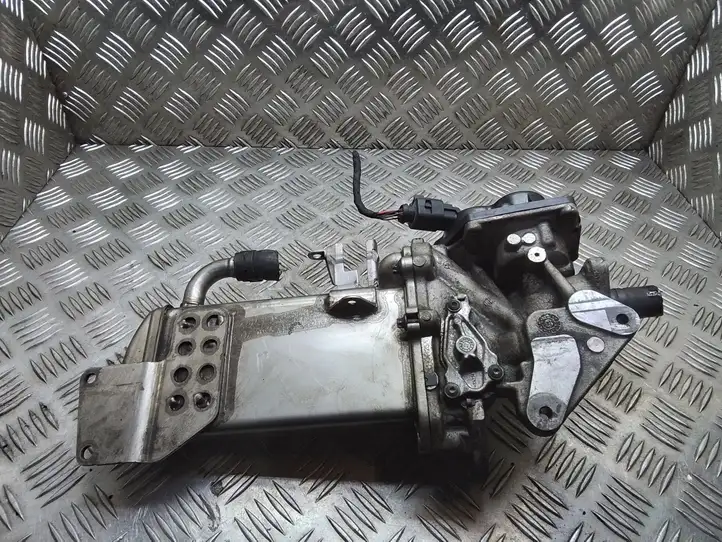 Audi A4 S4 B8 8K (2011 - 2015) 8R0971845E Охладитель клапана EGR — фото 2