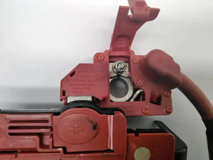 BMW X5 E70 (2006 - 2013)  9178959 Плюсовый провод (аккумулятора)