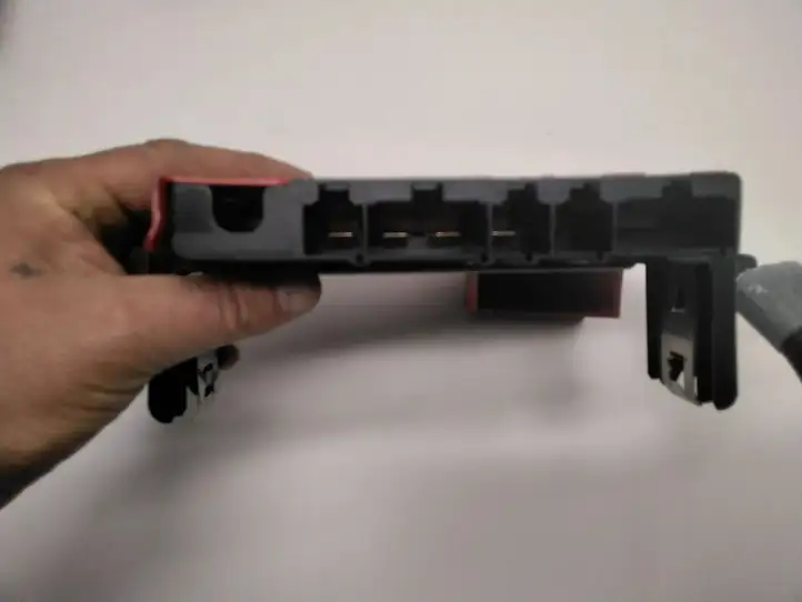 BMW X5 E70 (2006 - 2013)  9178959 Плюсовый провод (аккумулятора)